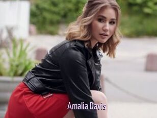 Amalia_Davis