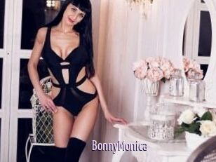 Bonny_Monica