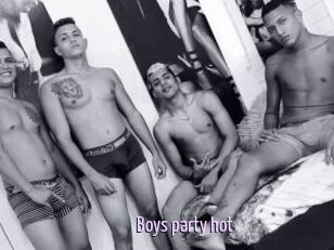 Boys_party_hot