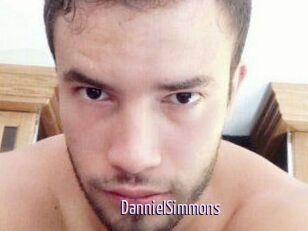Danniel_Simmons