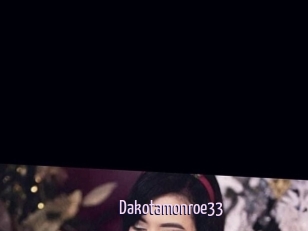 Dakotamonroe33