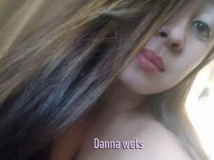 Danna_wets