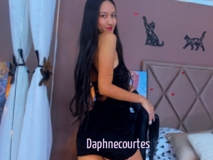 Daphnecourtes