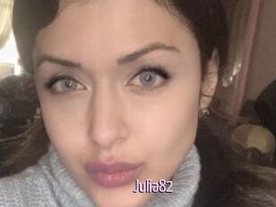 Julia82
