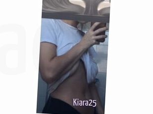 Kiara25