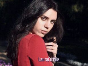 Laura_Cuttie