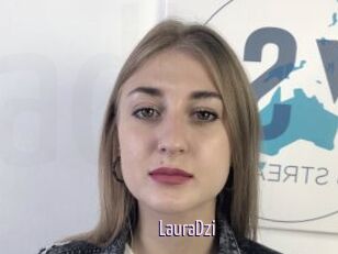 LauraDzi