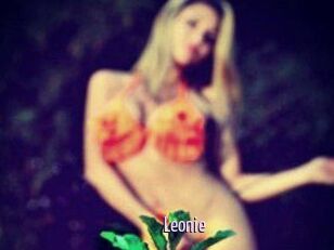 Leonie