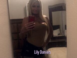 Lily_Daniels