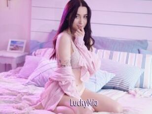 LuckyMia