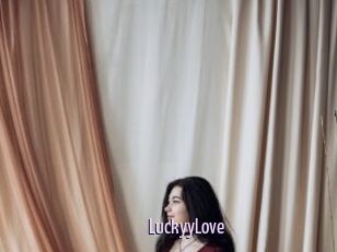 LuckyyLove