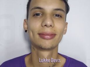 Lukke_Davis