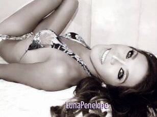 LunaPenelope