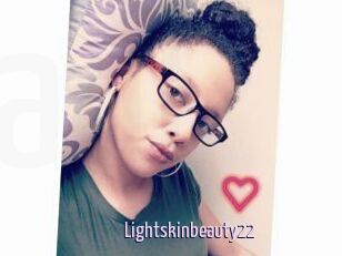 Lightskinbeauty22