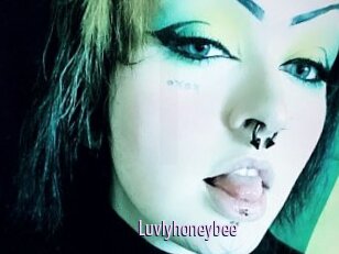Luvlyhoneybee