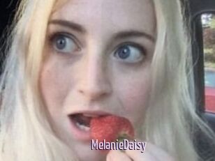 Melanie_Daisy