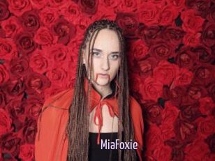 MiaFoxie