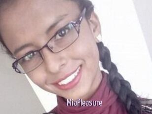 Mia_Pleasure