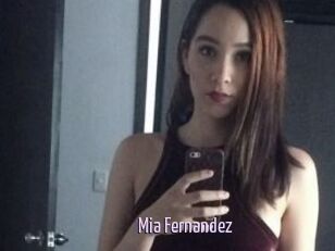 Mia_Fernandez