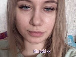 Mia_Gold_xx