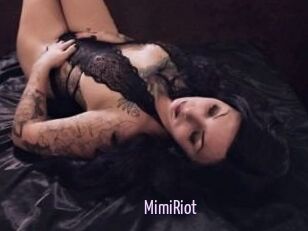 Mimi_Riot