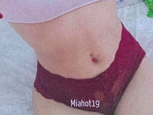 Miahot19