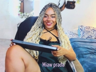 Miaw_prada