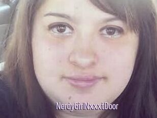 NerdyGirlNxxxtDoor