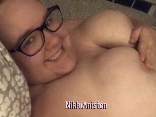 Nikki_Aniston