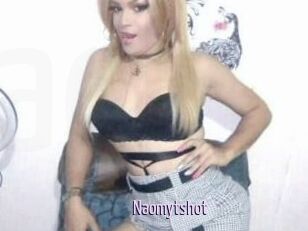 Naomytshot