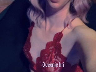 Queenie_bri