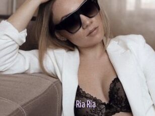 Ria_Ria
