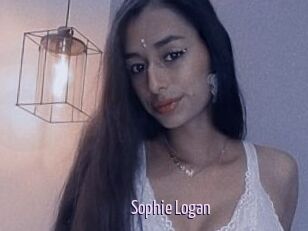 Sophie_Logan