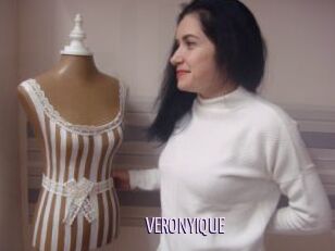 VERONYIQUE