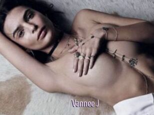 Vannee_J