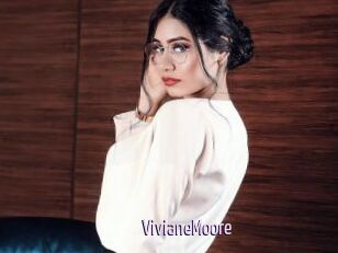 VivianeMoore
